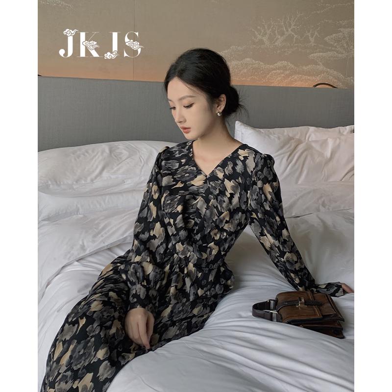 JK&JS French Style V-Neck Floral Midi Dress