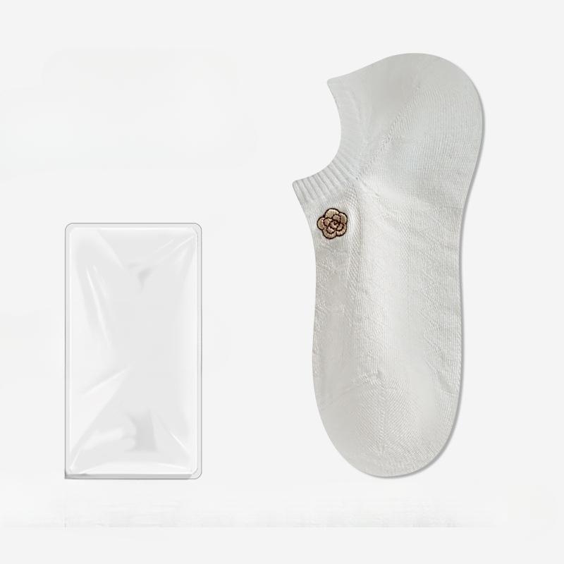 Female Spring and Summer New Style Pure Cotton Breathable Deodorant Sweat Absorption Boneless Invisible Heel Socks