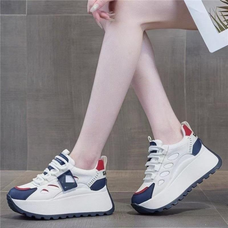 New Height-increasing Thick-soled Dad Shoes, Fashionable and Versatile Soft Leather Casual Shoes for Women