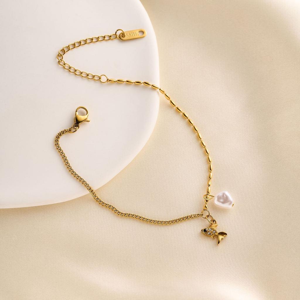 Süßes Zirkonfisch Natürliche Perle Charme Armband für Damen Edelstahl Goldfarbe Perlenkette Schmuck Valentinstagsgeschenk