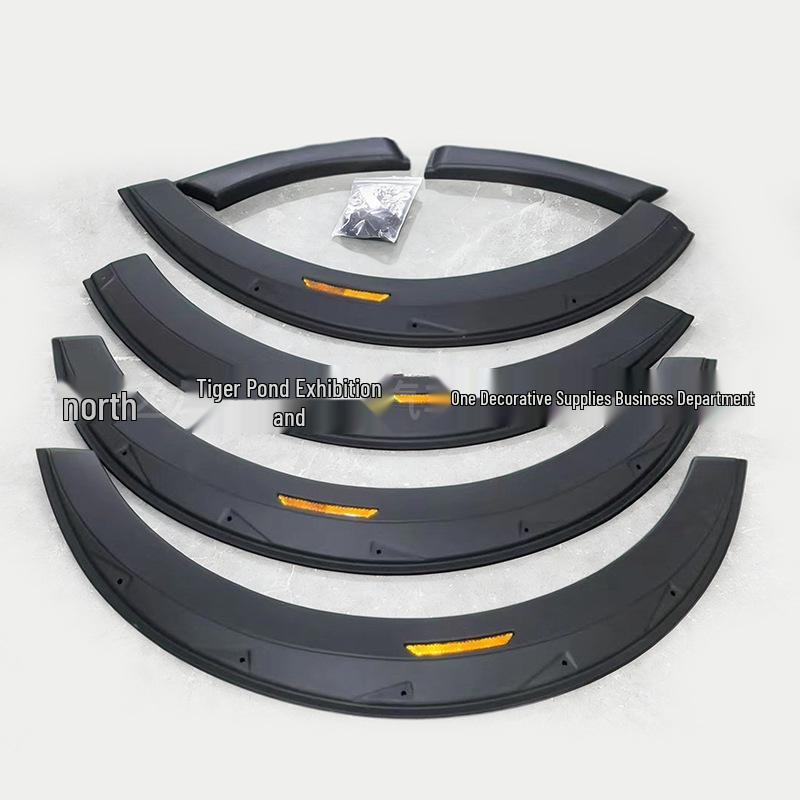 Toyota Hiace 200 Series Wheel Arch (2005-2018)
