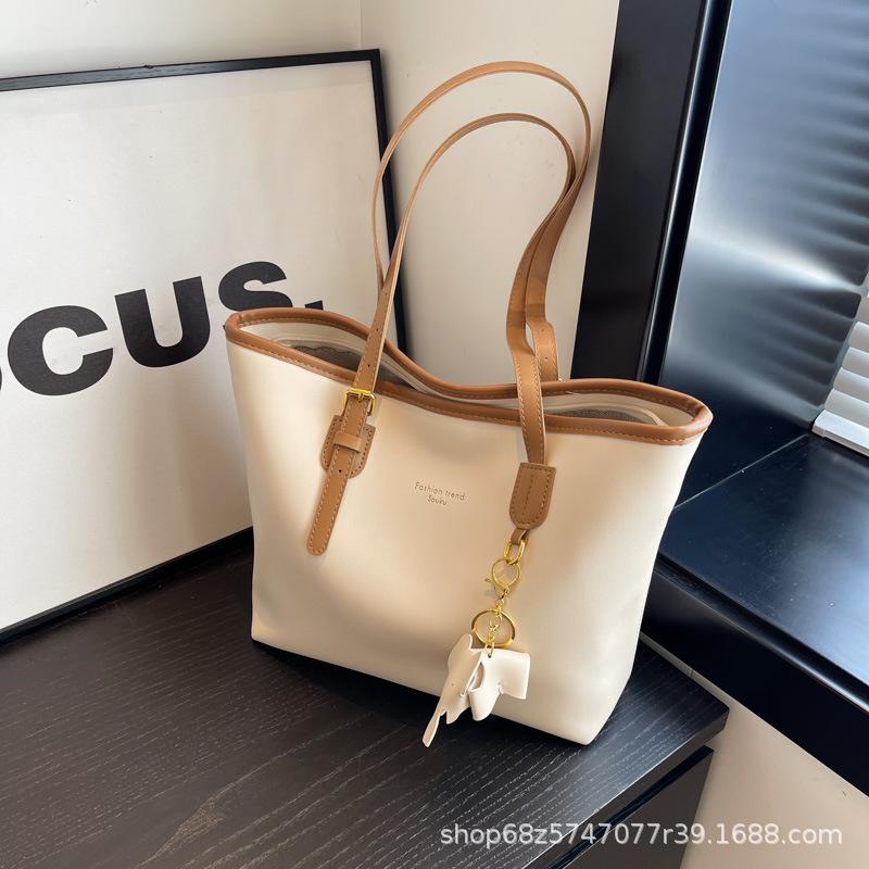 

2025 shoulder bag women s high-end commuting large-capacity tote bag girls simple casual handbag Korean version of the big bag