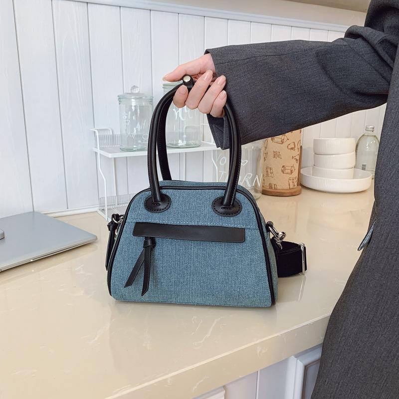 Niche Design Versatile Portable Bowling Bag Women's New High-end Fashion Shoulder Messenger Bag