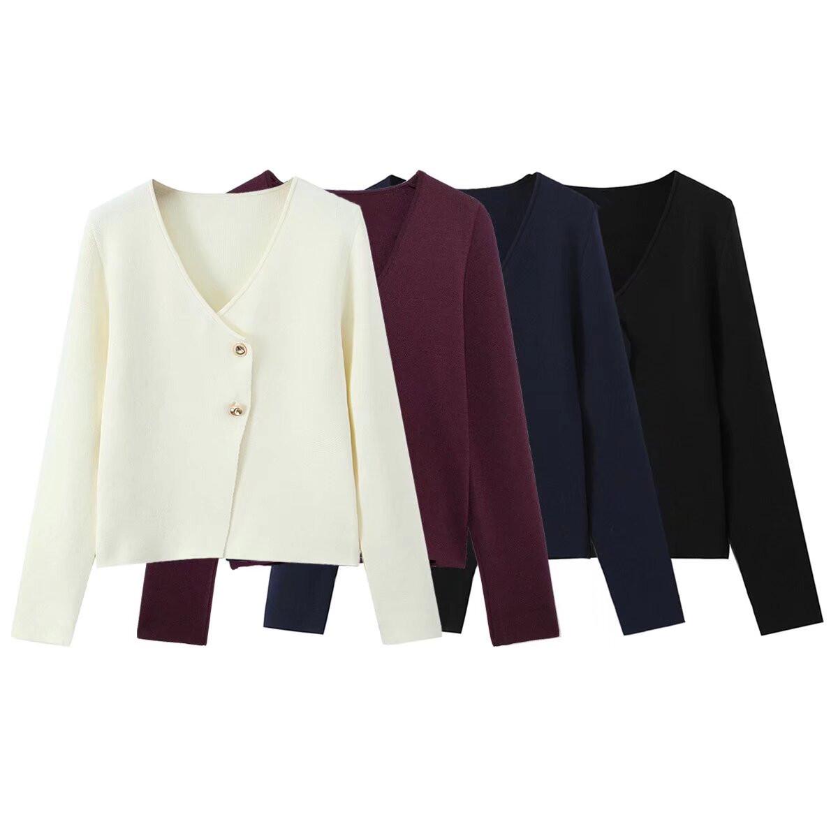 

2025 Spring Women s Elegant Button-Detail Long-Sleeve Knit Top Large