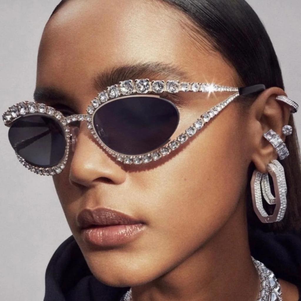 Fashion Luxury Crystal Shiny Sunglasses Women Sexy Cat Eye Rhinestone Party Elegant Sun Glasses Female Shades