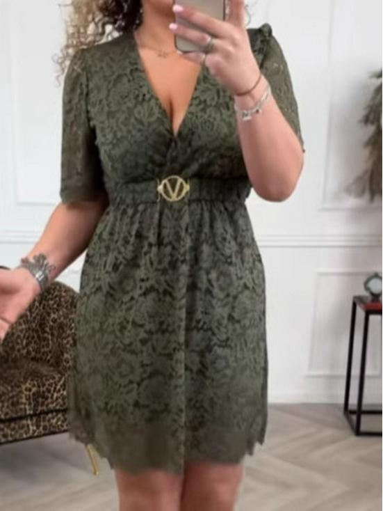 Women's 2025 European & American V-Neck Lace Petal Midi Dress with Waistband, Short-Sleeved, New Style Fashion.