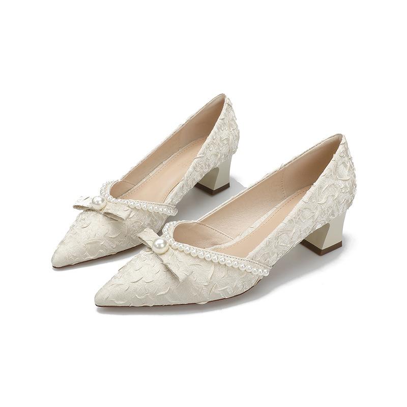 Korean Version Bow Pearl Chain Medium Heel Women's Shoes Fairy Style Temperament High Heels Pointed Thick Heel Temperament Single Shoes Women