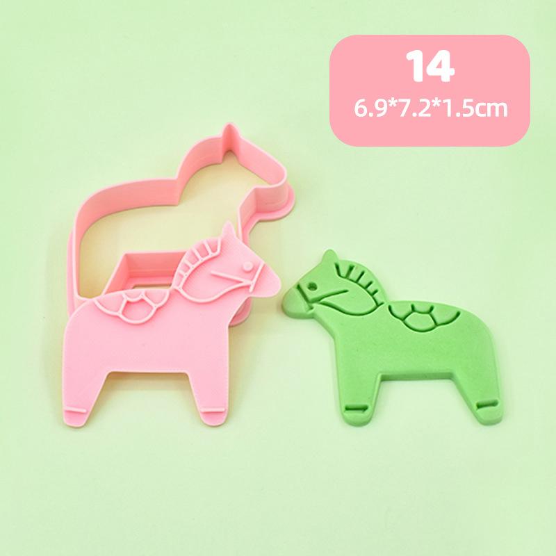 Year Of The Horse Cookie Cutters Chinese New Year 3D Cartoon Horse Shape Pressable Biscuit Mold Cookie Stamp Kitchen Baking Tool