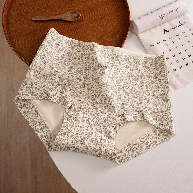 Ladies Spring and Autumn Flower Pack Hip Antibacterial Extended Flat Angle Underwear