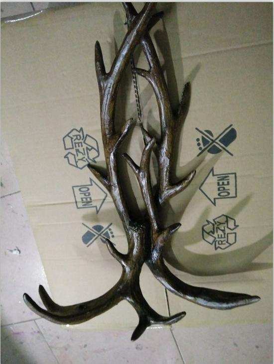 

Американская ретро настенная лампа с рогами: Креативный дизайн из смолы для декора ресторана, бара или прохода. 31-40 cm