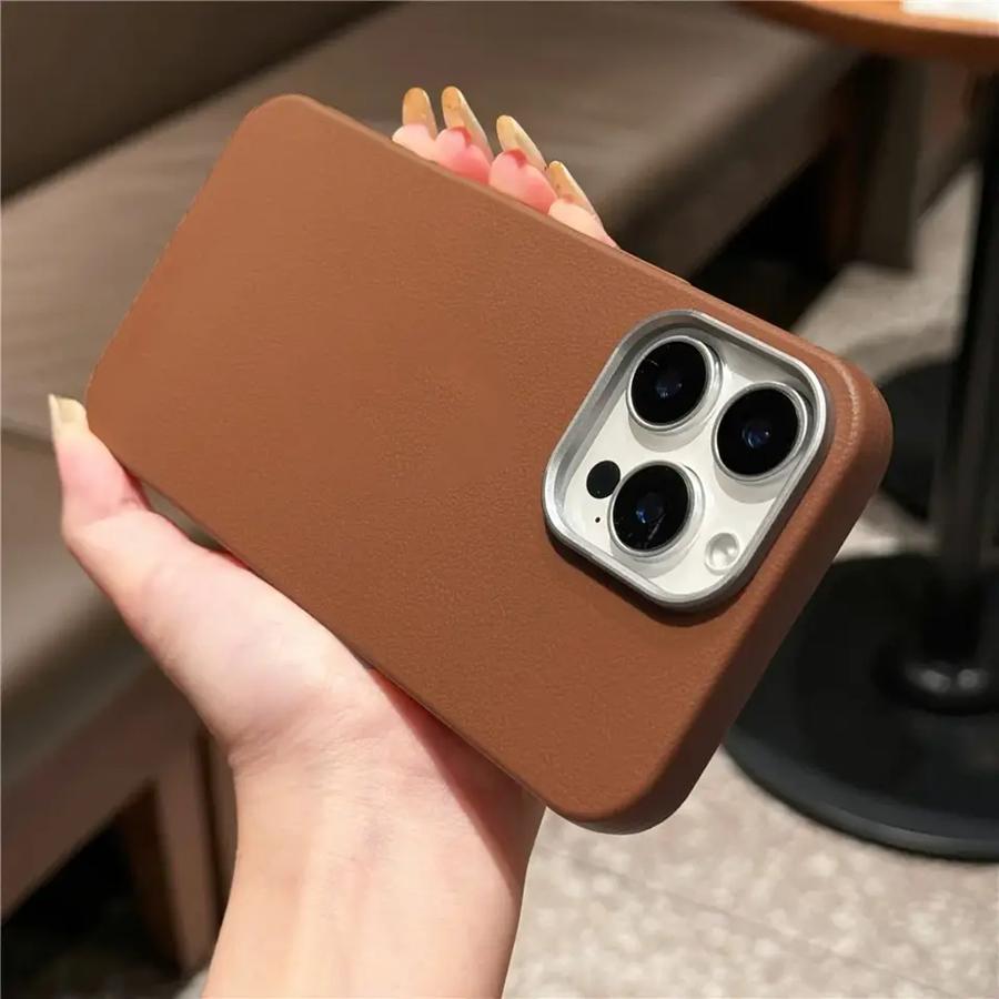 

Матовый чехол из мягкой кожи личи для iPhone 16 16E 16 Pro Max 15 14 13 12 11 XS XR 7 8 Plus SE/Samsung S25 S24 S23 A56 Силиконовый противоударный чехол Samsung S23FE коричневый