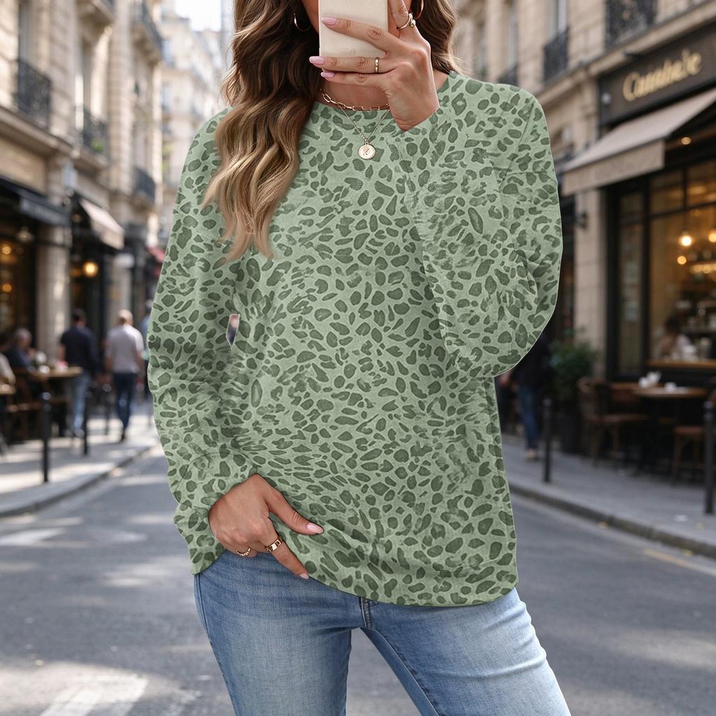 Women's Leopard Print Loose Fit Top, Casual Versatile Shirt for Fall and Winter Everyday Wear