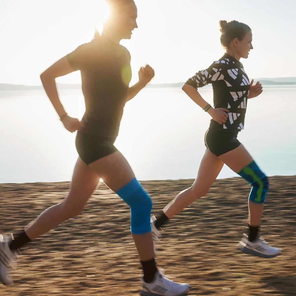 Bauerfeind Sports Compression Knee Made In General Medical Compression Muscle Activation and Knee Stabilization Support, Germany, Device, (White,