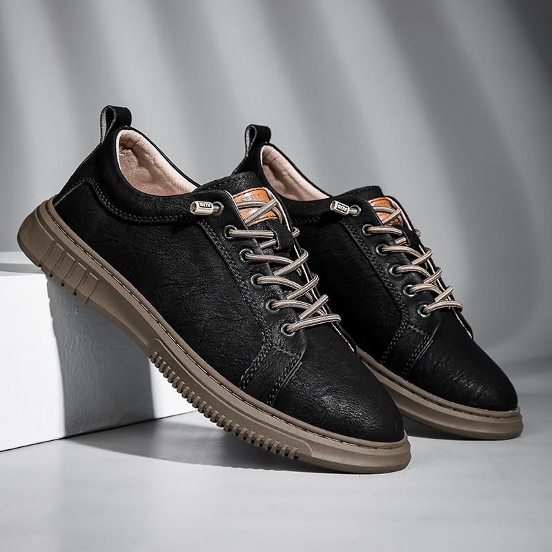 Men Casual Summer Shoes Lightweight Flats Fashion Genuine Leather Sneakers Walking Shoes for Male Skateboard Vulcanized Shoes