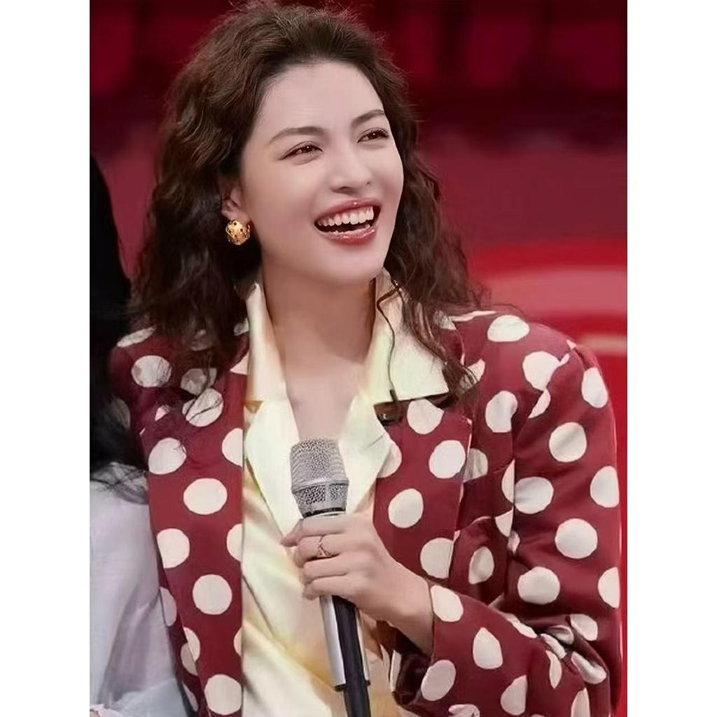 Zhong Chuxi Hollow Woven Hydrangea Earrings – Luxury Spherical Ear Cuffs for Women