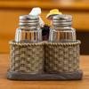 1pc Chef Glass Bottle Spice Rack, Restaurant Home Kitchen Fried Chicken Shop Cafe Decoration Supplies, Christmas and New Year Party Supplies