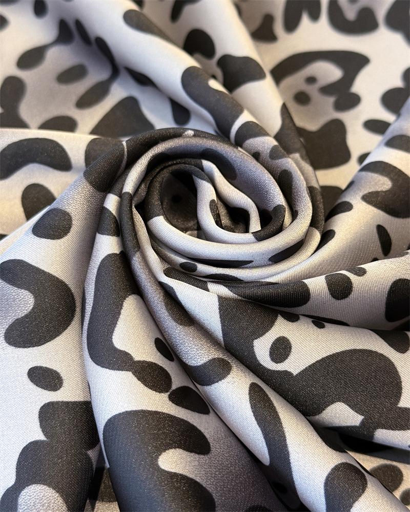 Luxury Leopard Printed Scarves Women's Satin Scarf Spring and Summer Decorations Small Neckties Hairbands Bags