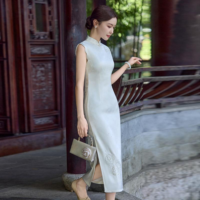 Embroidery White Sleeveless National Style New Chinese Style Suzhou Long Cheongsam Improved Young 1011 New Women's High Sense