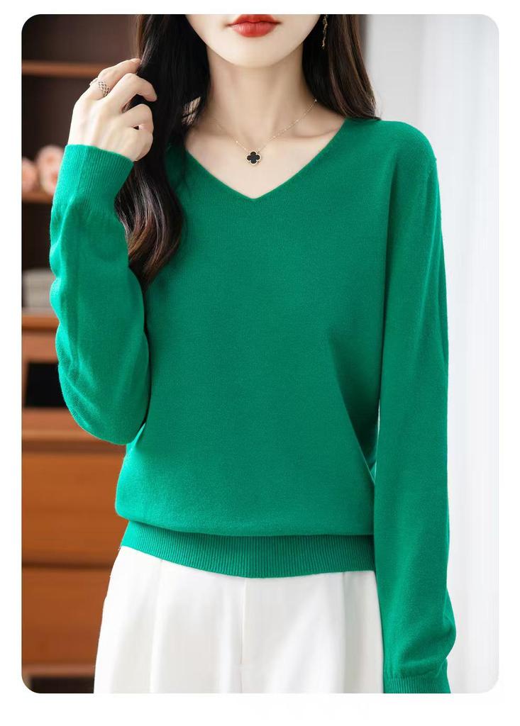 V-Neck Knitted Sweater: Seamless, Loose, Long Sleeves, Autumn/Winter Style, Slim Fit, Warm and Chic.
