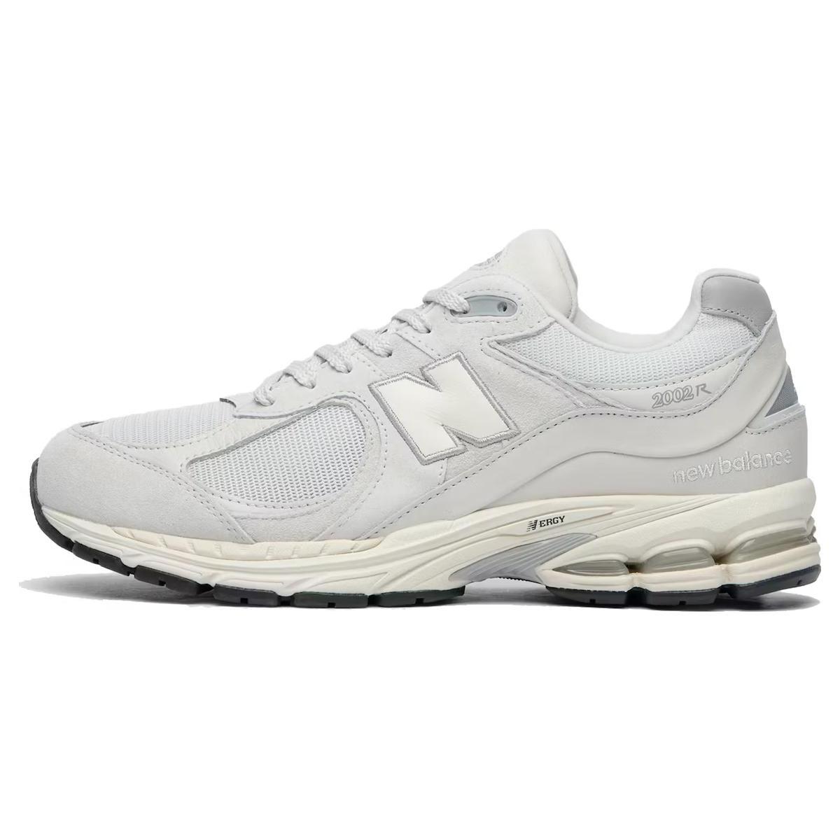 

New Balance 2002R Linen Fog Rain Cloud 45