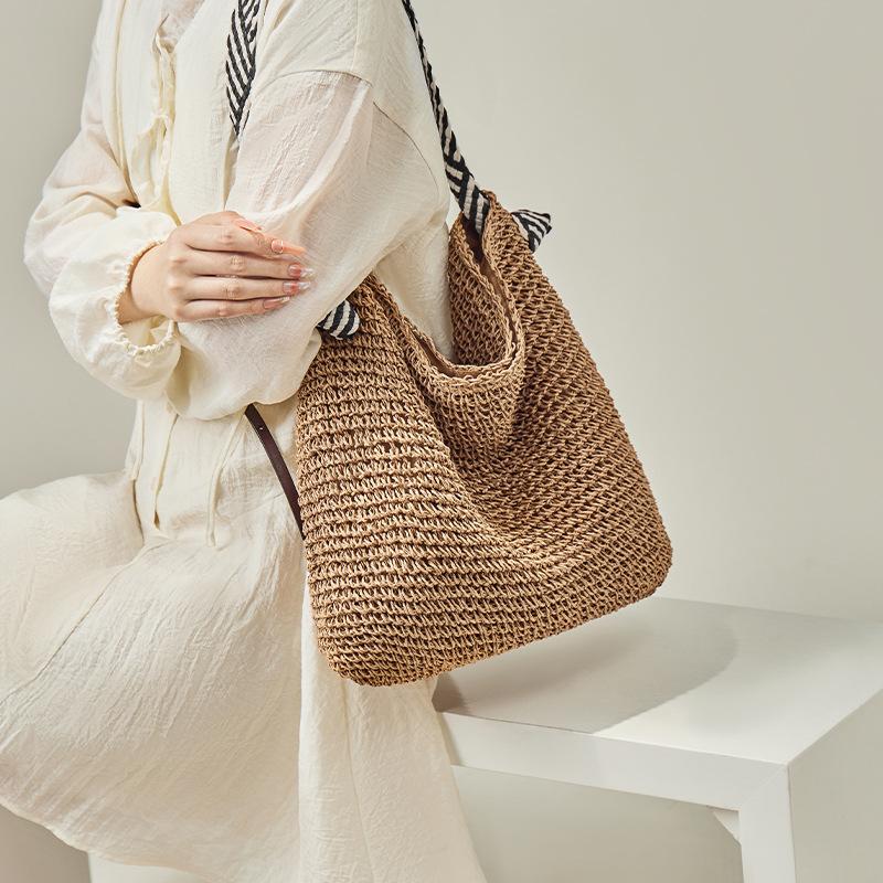 Straw Woven Bag for Women 2025 New Versatile Beach Vacation Handmade Woven Bag Large Capacity Single Shoulder Underarm Beach Bag