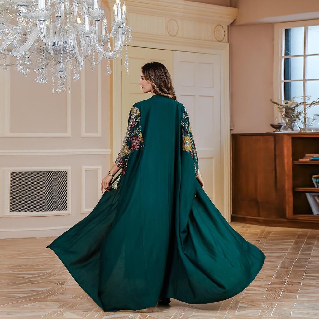 Abaya Brodată de Lux: Rochie de seară din Orientul Mijlociu cu robă lungă și design din două piese