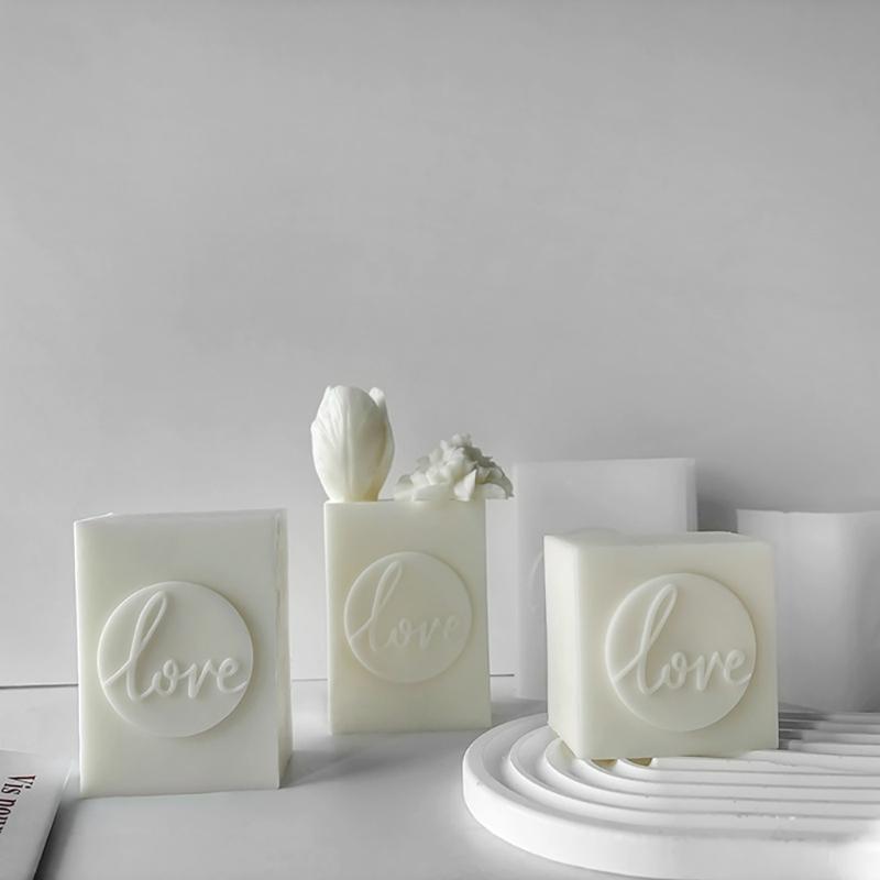 Creative Handcrafted Scented Candle Mold Silicone Mold for Making Beautiful Aromatherapy Candle Ornaments