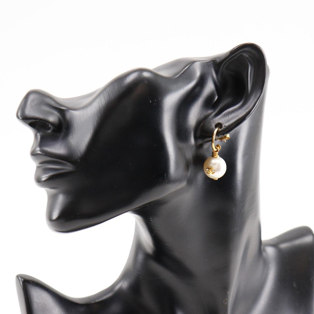 Chanel COCO Mark Piercing Creolen Vergoldet/Kunstperle 5,8g Damen Gebraucht