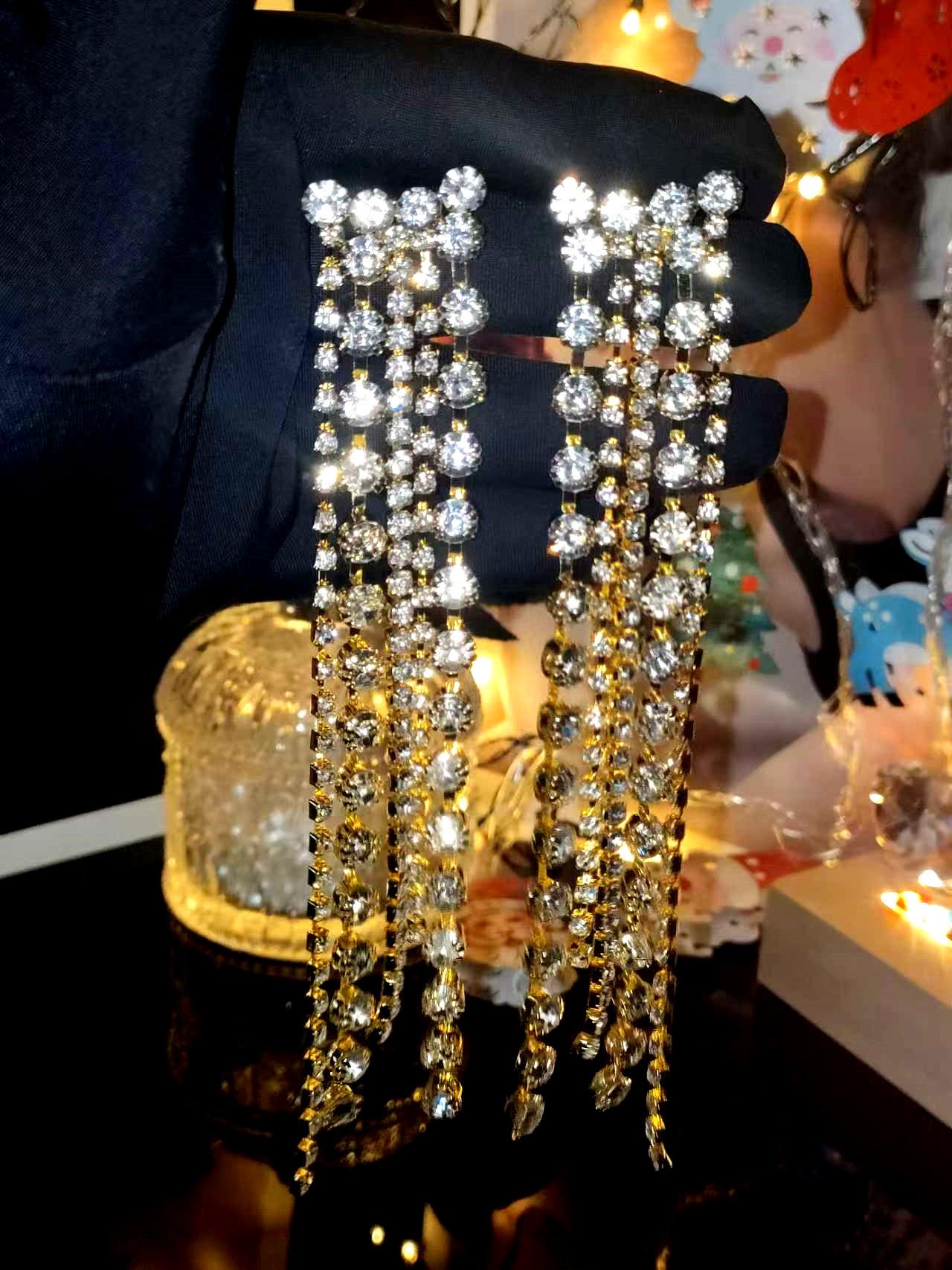 Длинные серьги с бахромой, темпераментные универсальные серьги-пусеты