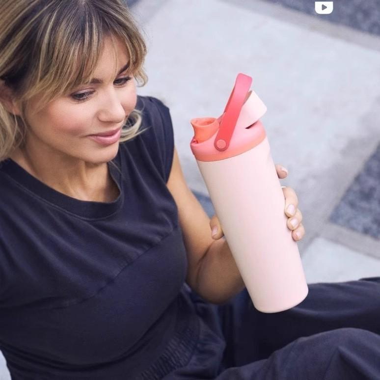 Portable Insulated Thermos With Lockable Flip Lid For Camping And Daily Commuting