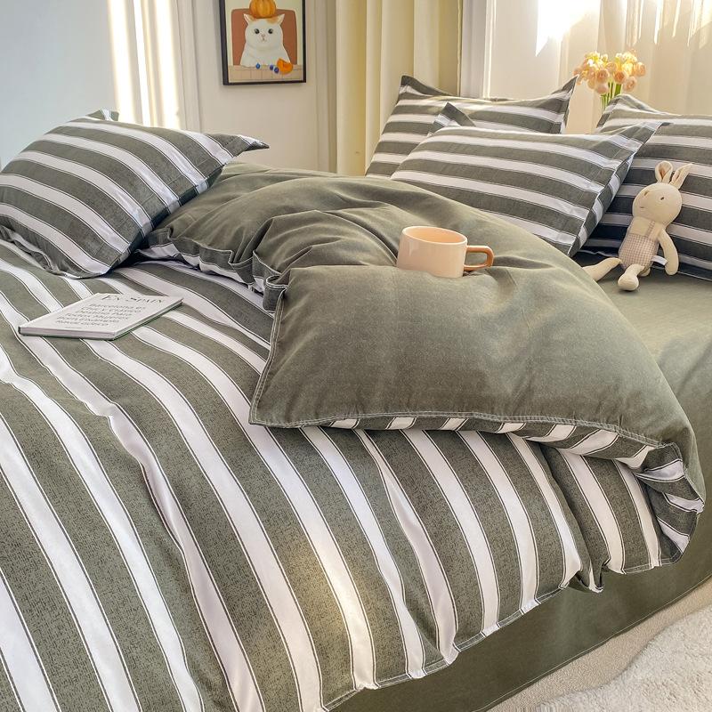 Dormitory Cartoon Printing Three-piece Set, Small Fresh Bed Sheet Quilt Cover, Skin-friendly Four-piece Set