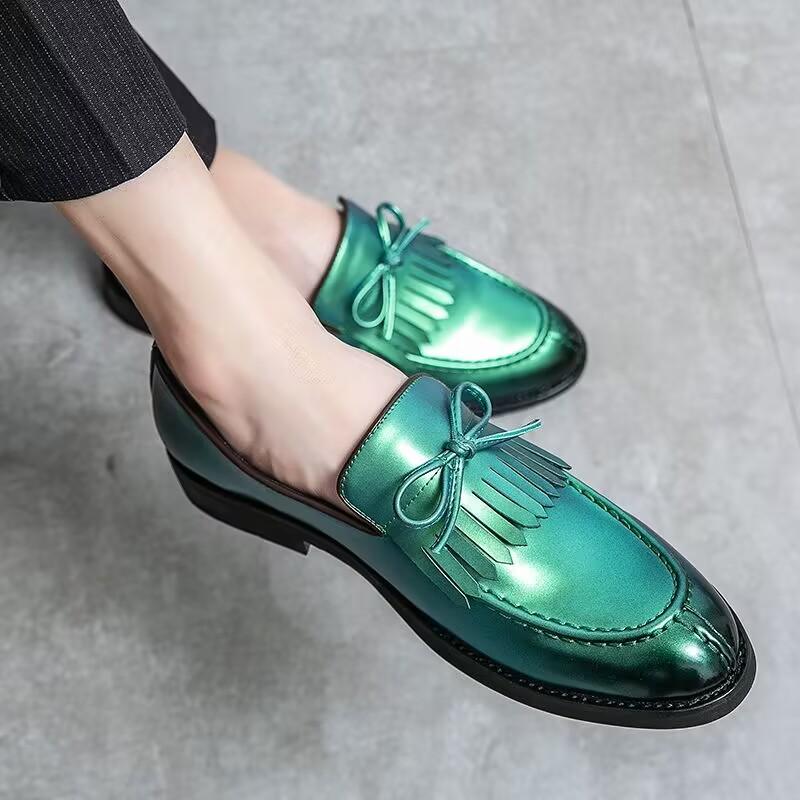Fashion Men's Casual Leather Shoes Men Classic British Style Tassels Loafers Moccasins Mens Party Wedding Flats