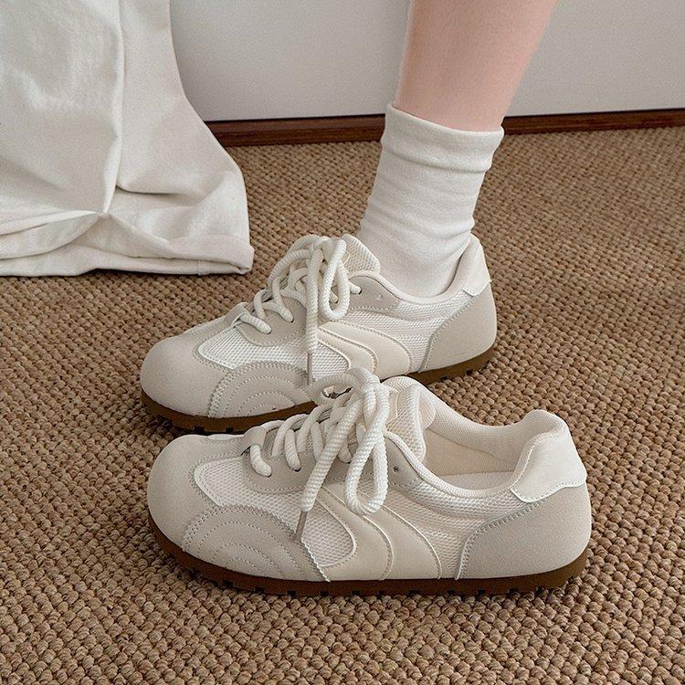 

2025 new niche retro moral training shoes women s round head casual versatile spring and autumn breathable thin bottom sports flat baseplate shoes 40