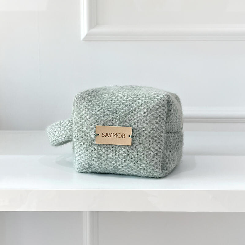 Cushion pouch_teddy mint