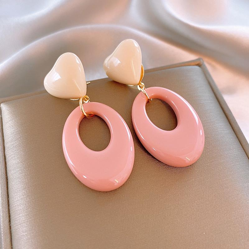 Small fresh pink resin love earrings literary temperament earrings niche fashion earrings