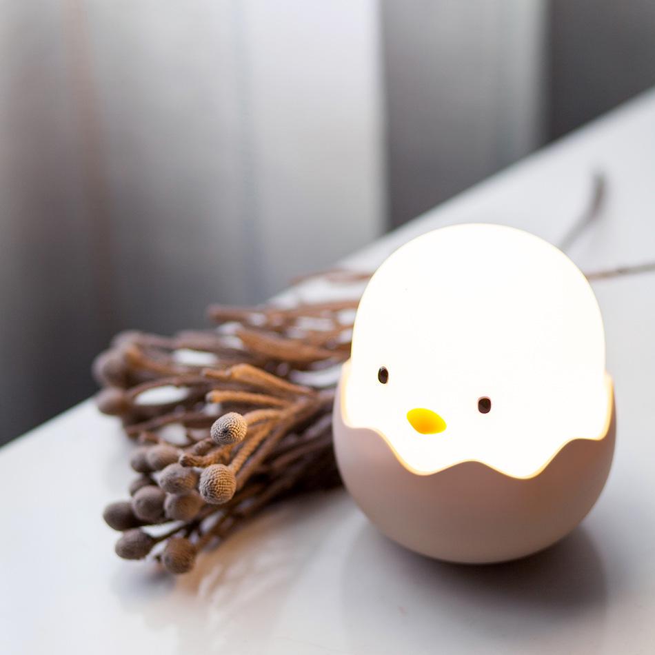 Eggshell Chicken LED Night Light - Silicone USB Rechargeable Roly-Poly Children's Desk Lamp