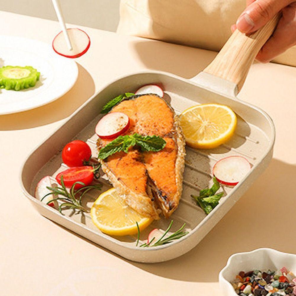 Heat-Resistant Handle Omelette Pan Striped Pattern Egg Frying Pan Egg Griddle Pan  Induction Cooker
