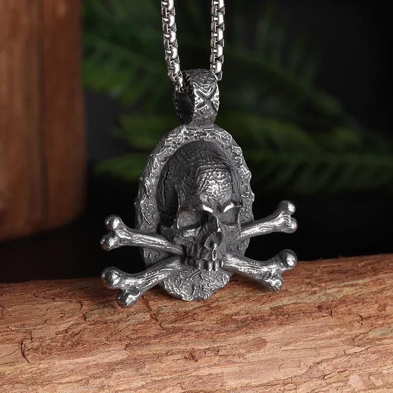 Silver Color Upper Body Skull Pendant Men\'s Biker Punk Necklace Gothic Alternative Casual Jewelry