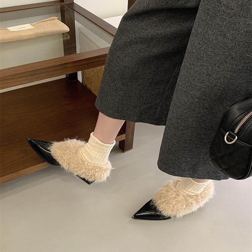 Korean version of square head plush shoes single shoes women's 2025 warm cotton shoes French thick heel retro black small leather shoes