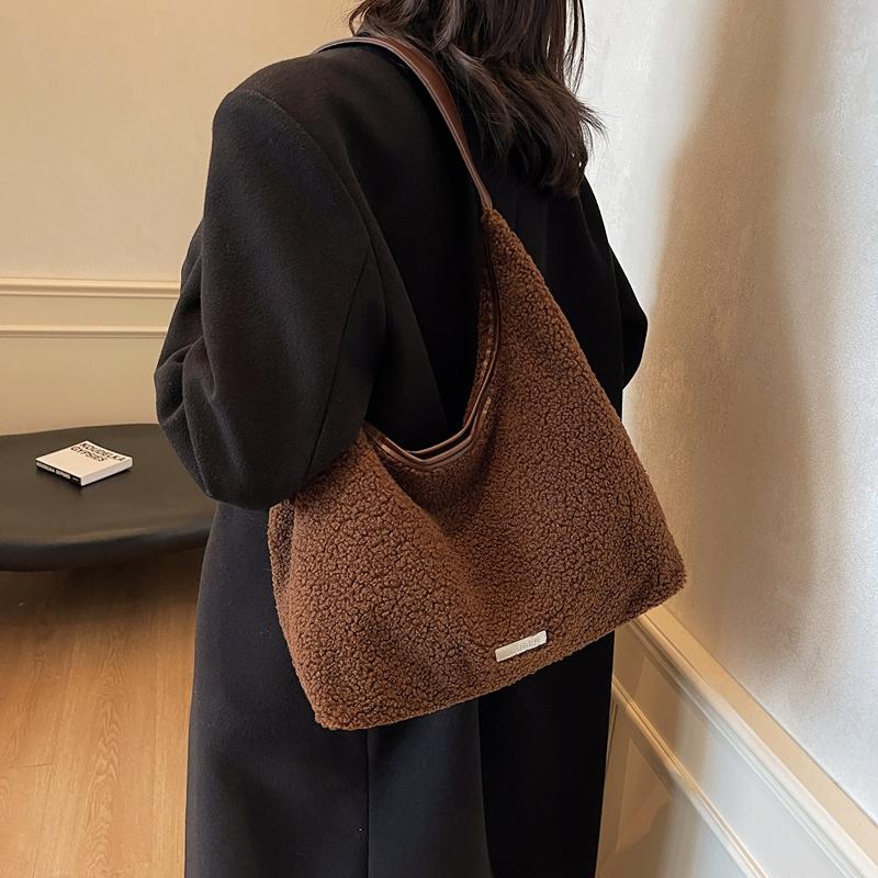 Autumn Winter High-capacity Lamb Fur Bag Feminine New Western Style Travel Practical Versatile Single Shoulder Bag