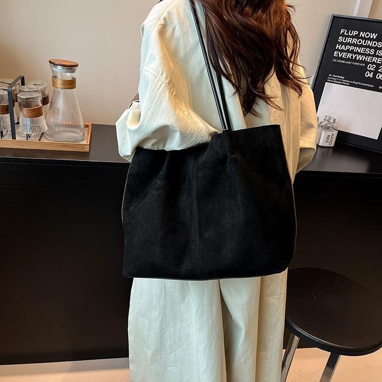 Suede bag women's large capacity autumn and winter retro shoulder mother and child bag commuter tote bag