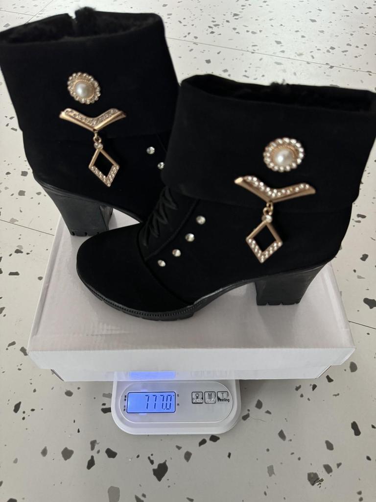 Plus Size Rhinestone Martin Boots 2024: High Heel, Warm Cotton, Side Zipper Women's Fashion Boots for Autumn/Winter