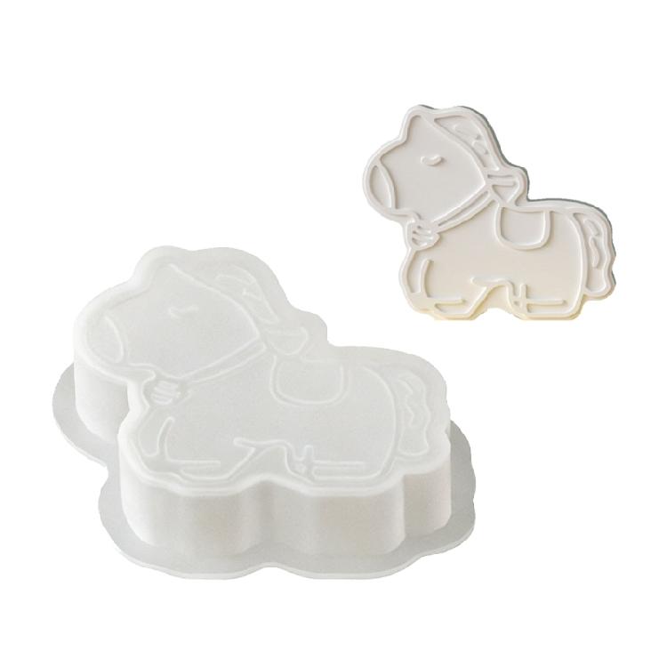 

Silicone Horse Shaped Ornament Mold Desktop Decoration with Round Base Mould For Creative Handmade Enthusiasts