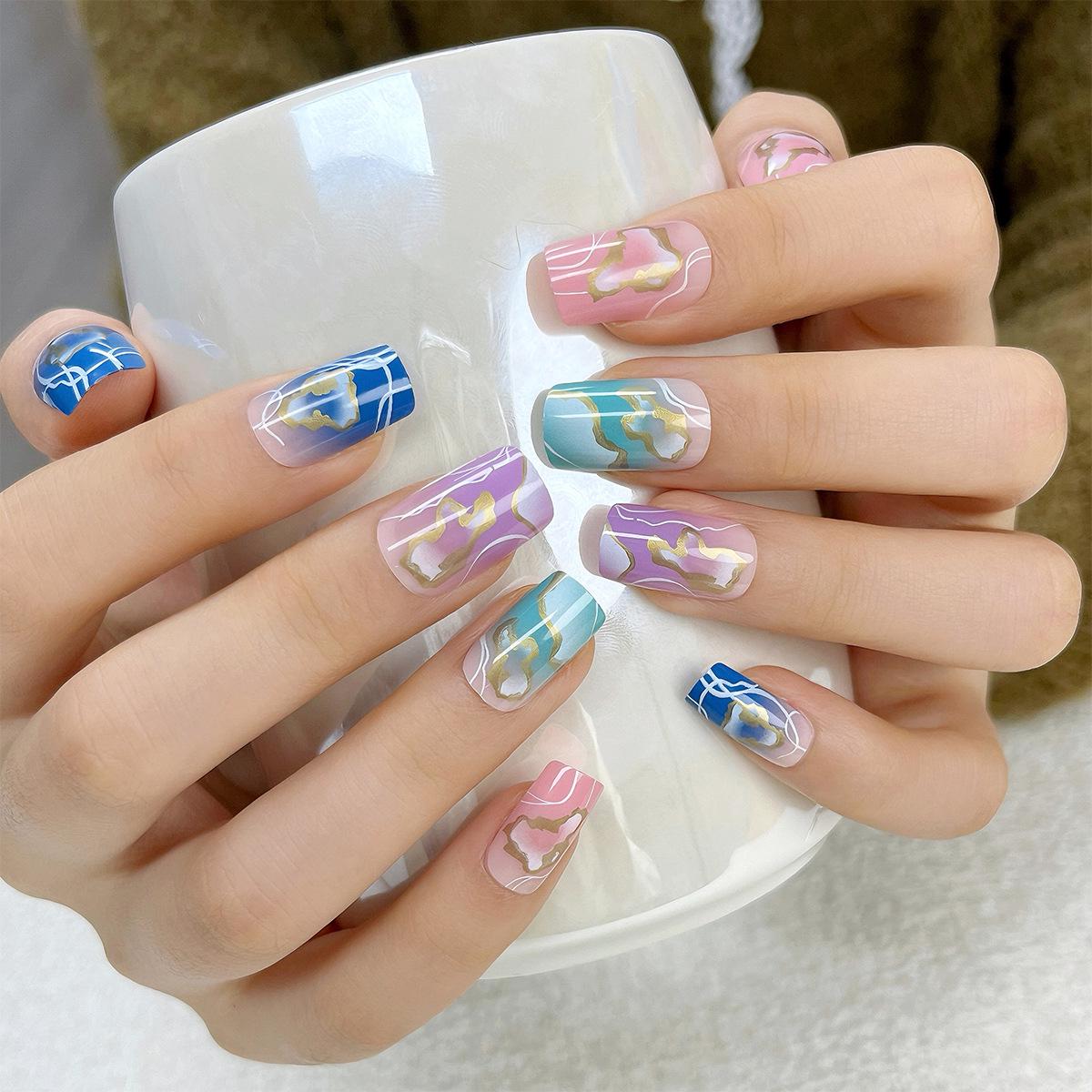 

Gold Line Nail Art: Removable Halo-Dyed European & American Style False Nails