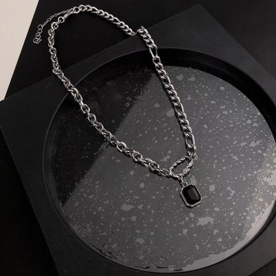 Cold Wind Irregular Black Gem Necklace Pendant Ins Simple Sweet Premium Clavicle Chain