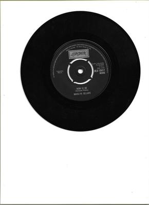 7-Zoll Schallplatte MARILYN SELLARS - Sing Me A Song (Um mich glücklich zu machen) / HLU10417 London Records 1973 UK Folk Gebraucht