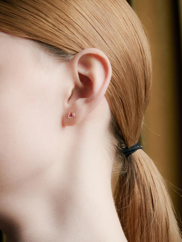 Rosemont 14K Ruby Piercing (Single) La Vie En Rose Ra24D22P