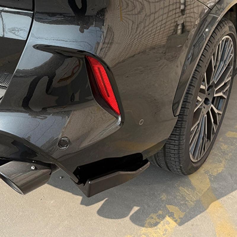 Universal Plastic Rear Diffuser Side Spats with Carbon Fiber Finish Vehicle Rear Bumper Corner Guards for Active Styling