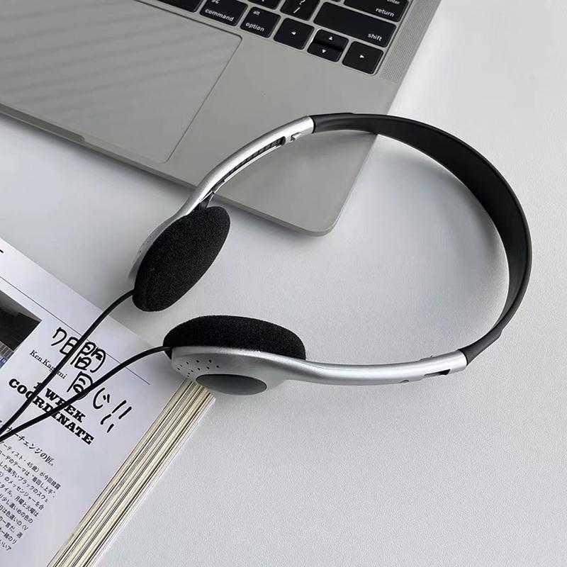 1pcs Retro Classic Headset Music Mp3 Walkman Retro Feelings Portable Wired Small Headphones Sports Fashion Photo Props