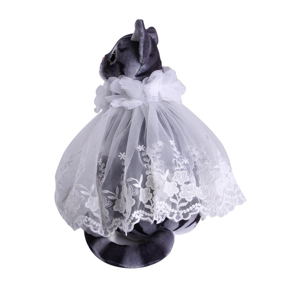 Popular princess style lace pet cape, holiday dress-up transformation outfit pet clothes pet supplies One size fits all